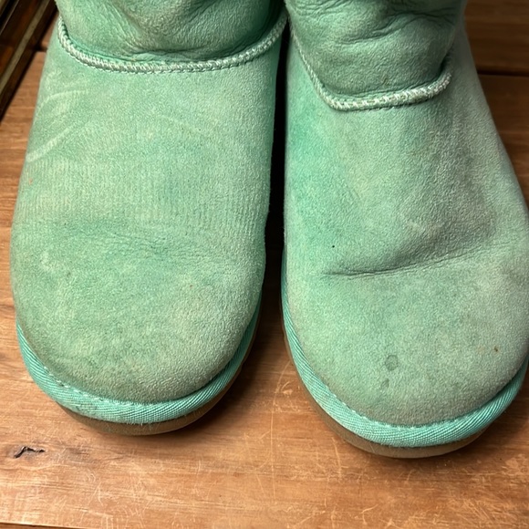 Mint green uggs - Picture 4 of 6